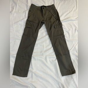 Guess Slim Cargo pants size: 30 x 30